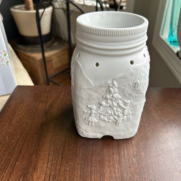 Scentsy Warmer Full Size Replacement top piece & box Let it Snow no base - Picture 4 of 10